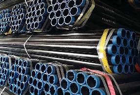 The Difference Between Welded Steel Pipe and Seamless Steel Pipe